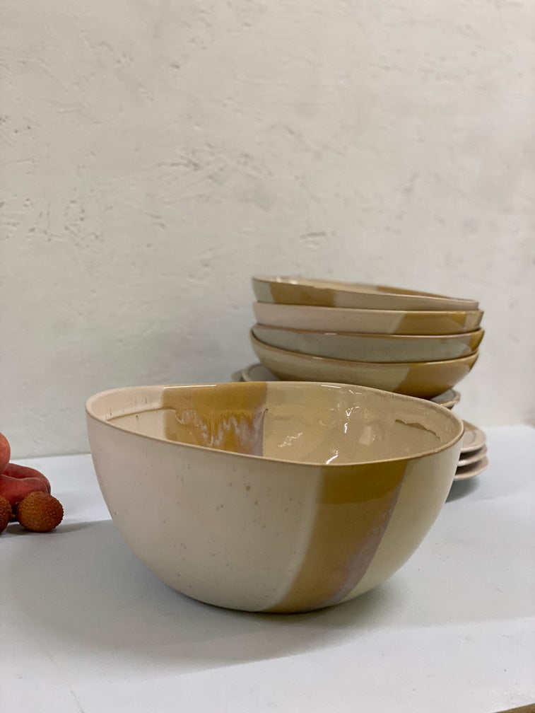 Anna Bazaar (plates, bowls, mugs)